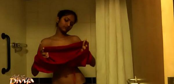  hot sexy indian amateur babe divya in shower